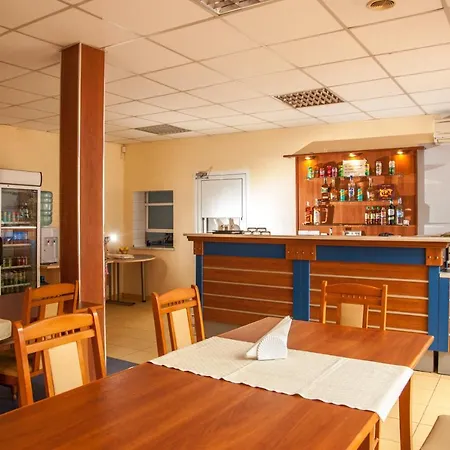 Hostel Arena *